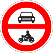 Dopravná značka - zákaz vjazdu všetkých motorových vozidiel